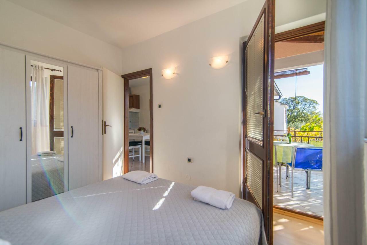 Apartments Ida Sveta Marina Drenje  Luaran gambar
